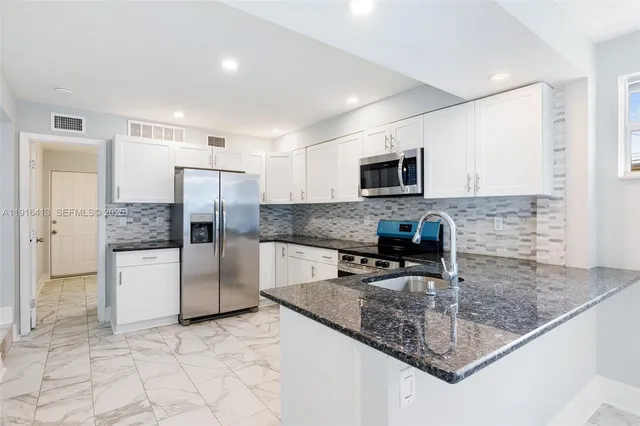 $2,450 | 112 Milton Street, Unit 112, Lantana, FL 33462