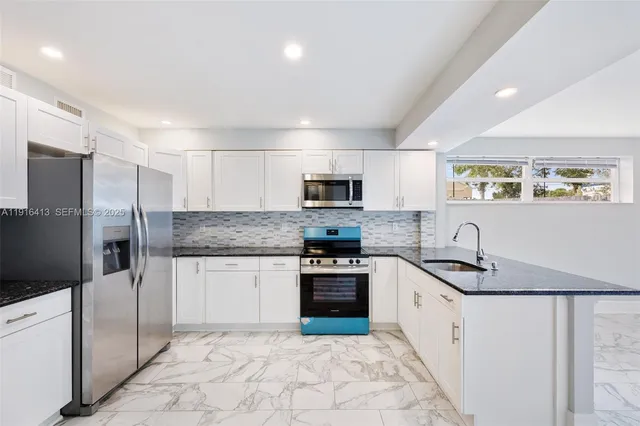 $2,450 | 112 Milton Street, Unit 112, Lantana, FL 33462