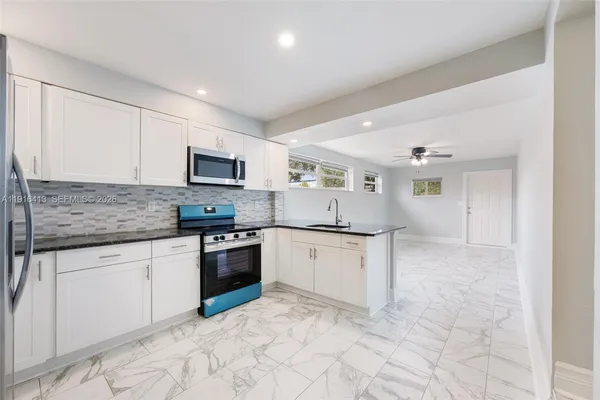 $2,300 | 112 Milton Street, Unit 112, Lantana, FL 33462