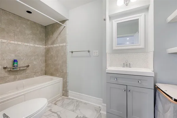 $2,300 | 112 Milton Street, Unit 112, Lantana, FL 33462