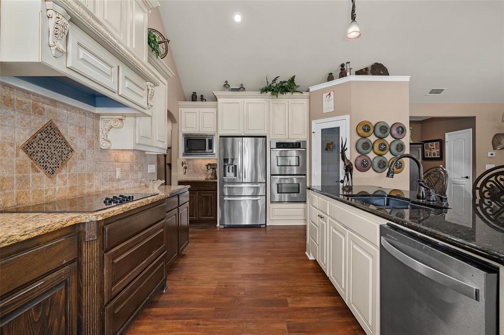 4367 Black Jack Road Jefferson, TX 75657 - Photo 10 of 34