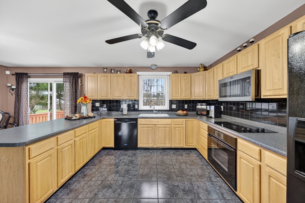 36 Fordney Street Fall River, MA 02720 - Photo 25 of 40 Gallery Image 25