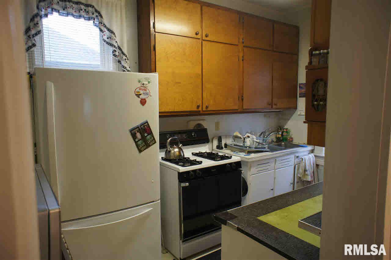 102 Stephens Street Preston, IA 52069 - Photo 6 of 22 Gallery Image 6