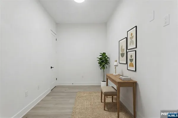 $2,900 | 487 Market Street, Unit 201, Saddle Brook, NJ 07663