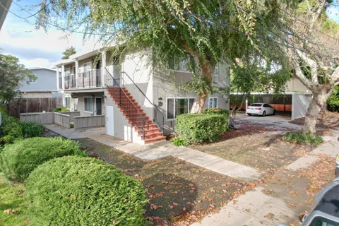 $1,899,000 | 19 East 41st Place, San Mateo, CA 94403