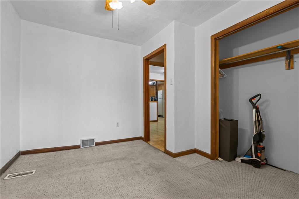 319 Center Grange Road Monaca, PA 15061 - Photo 18 of 24