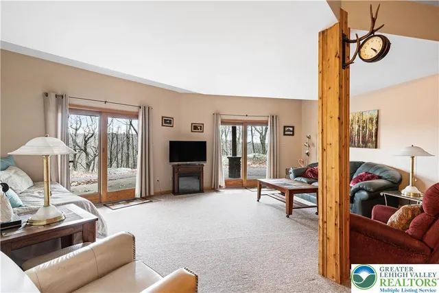 $529,000 | 720 Turnberry Lane, Hazleton, PA 18202