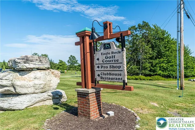 $529,000 | 720 Turnberry Lane, Hazleton, PA 18202