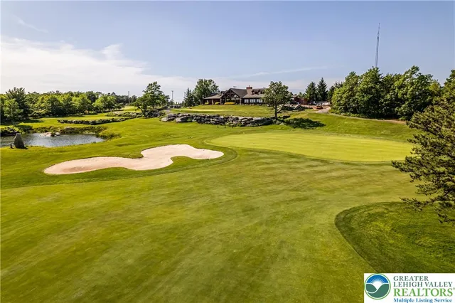 $529,000 | 720 Turnberry Lane, Hazleton, PA 18202