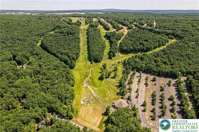 $529,000 | 720 Turnberry Lane, Hazleton, PA 18202