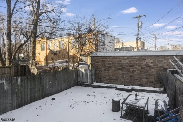 $3,800 | 11 Ellington Street, Unit 2, East Orange, NJ 07017