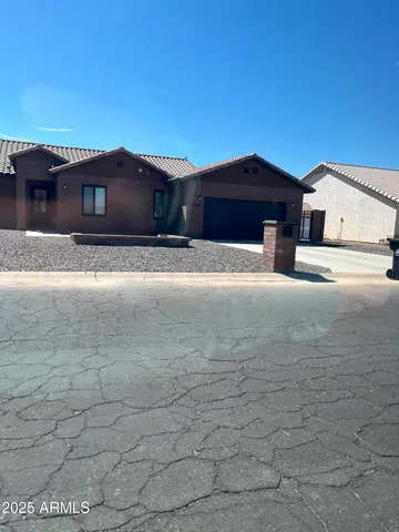 $340,000 | 15230 South Country Club Way, Arizona City, AZ 85123