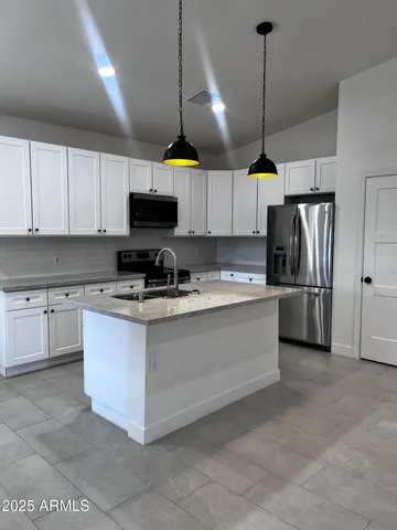 $340,000 | 15230 South Country Club Way, Arizona City, AZ 85123