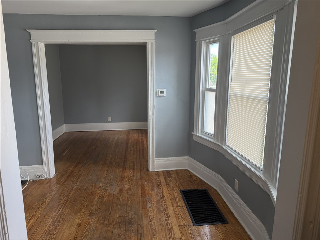 161 South Union Street Rochester, NY 14607 - Photo 2 of 17