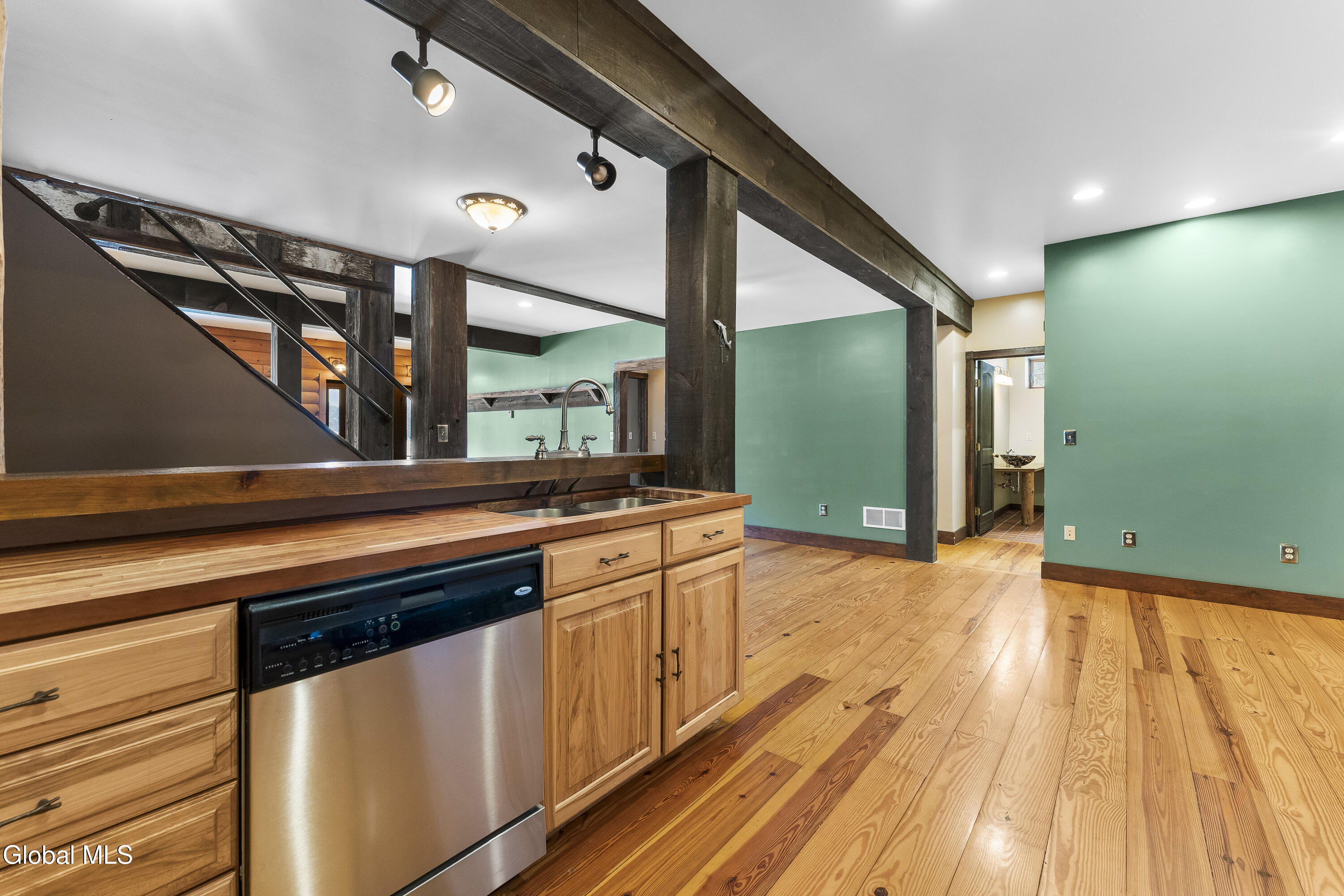 46-48 Dineen Road Queensbury, NY 12845 - Photo 12 of 53 DOD08771