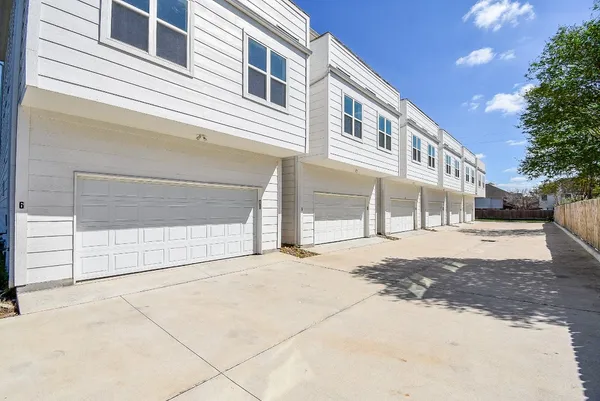 $2,850 | 15000 South Richmond Avenue, Unit 6, Almont, CO 81210