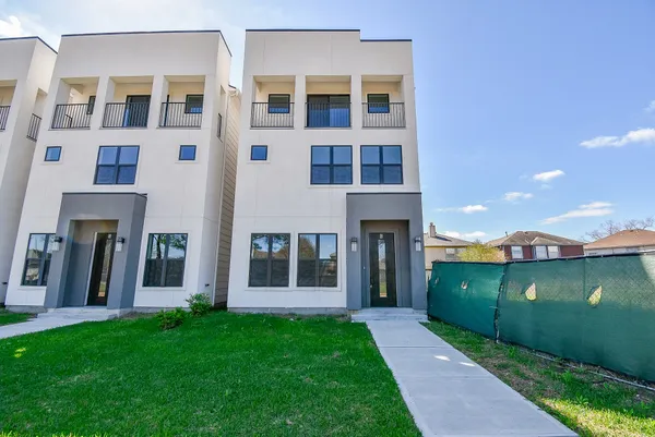 $2,750 | 15000 South Richmond Avenue, Unit 6, Houston, TX 77082