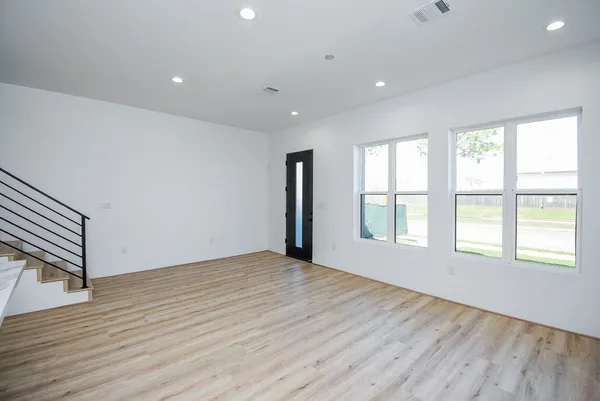 $2,750 | 15000 South Richmond Avenue, Unit 6, Houston, TX 77082