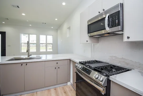 $2,850 | 15000 South Richmond Avenue, Unit 6, Almont, CO 81210