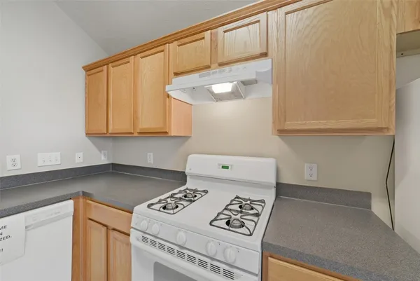 $1,800 | 19907 Parkstone Bend Lane, Katy, TX 77449