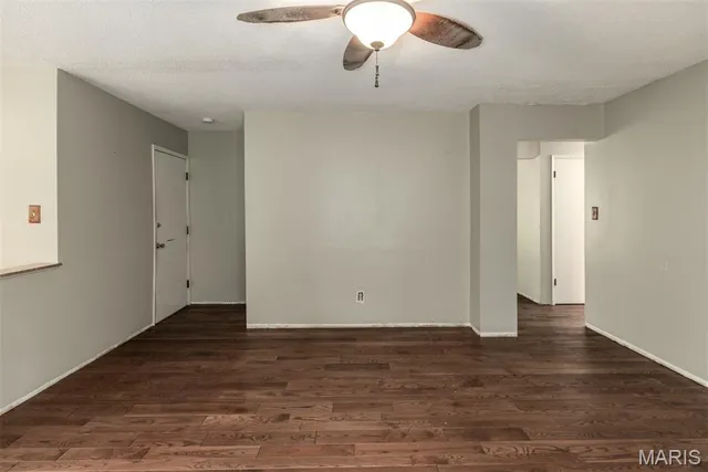 $327,000 | 11042 Wylestone Court, St. Louis, MO 63126