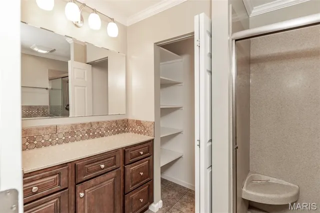 $327,000 | 11042 Wylestone Court, St. Louis, MO 63126