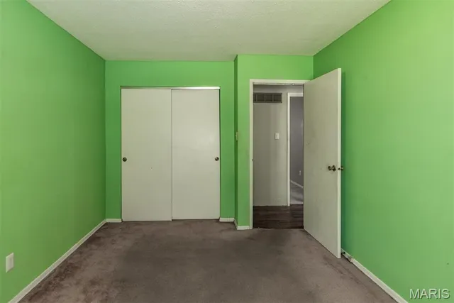 $327,000 | 11042 Wylestone Court, St. Louis, MO 63126