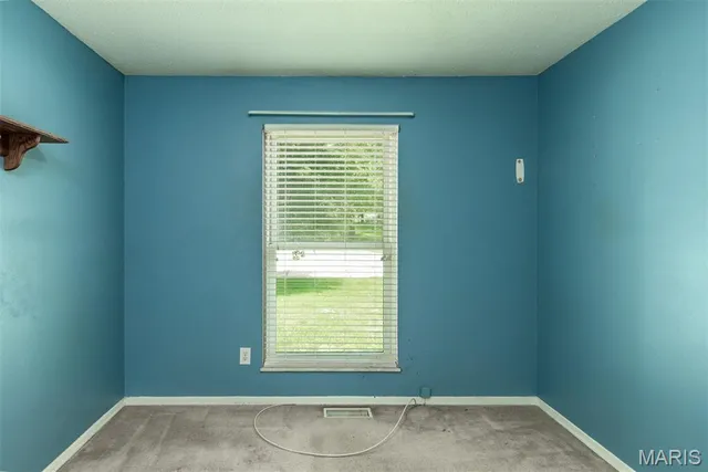 $327,000 | 11042 Wylestone Court, St. Louis, MO 63126