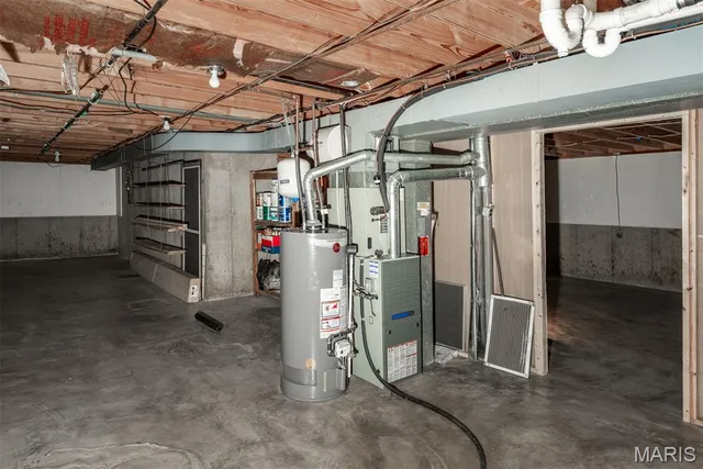 $327,000 | 11042 Wylestone Court, St. Louis, MO 63126