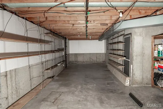 $327,000 | 11042 Wylestone Court, St. Louis, MO 63126