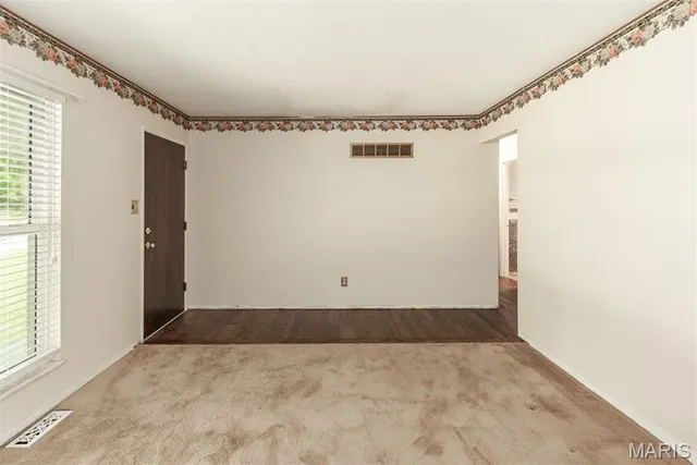 $327,000 | 11042 Wylestone Court, St. Louis, MO 63126