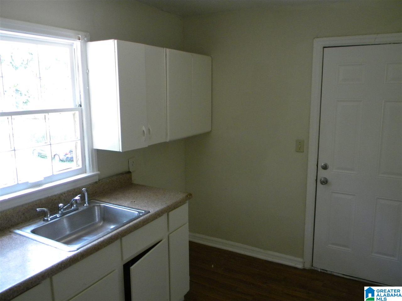 1635 34th Street Southwest Birmingham, AL 35208 - Photo 9 of 12