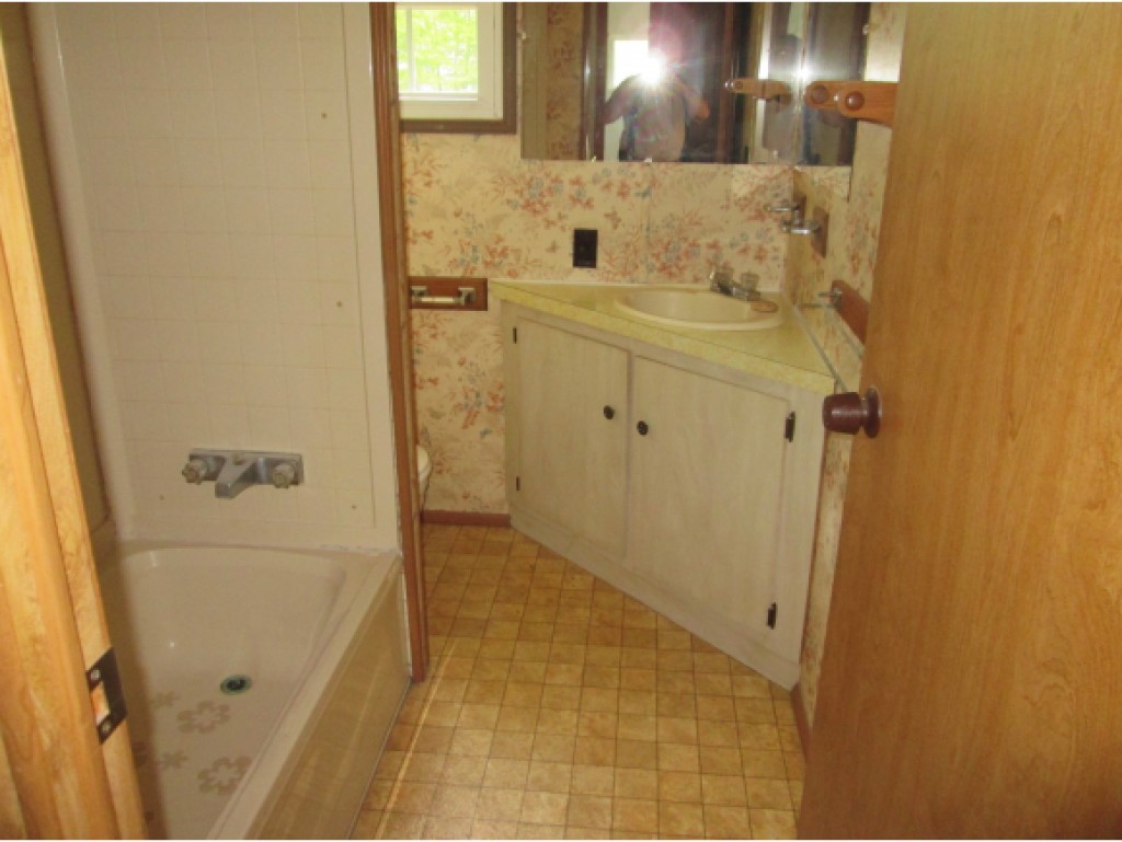 40 Davis Road Grafton, NH 03240 - Photo 6 of 8 Gallery Image 6