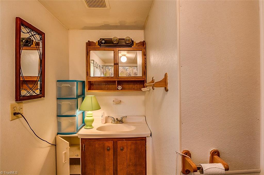 337 Old Bell Road Randleman, NC 27317 - Photo 26 of 29 Gallery Image 26
