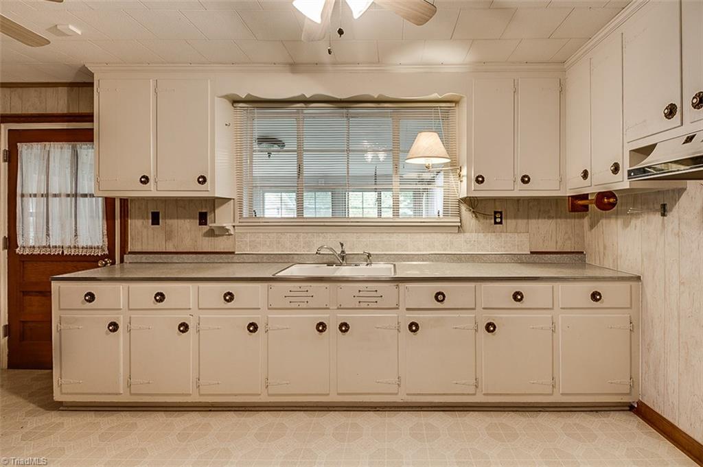 337 Old Bell Road Randleman, NC 27317 - Photo 9 of 29 Gallery Image 9