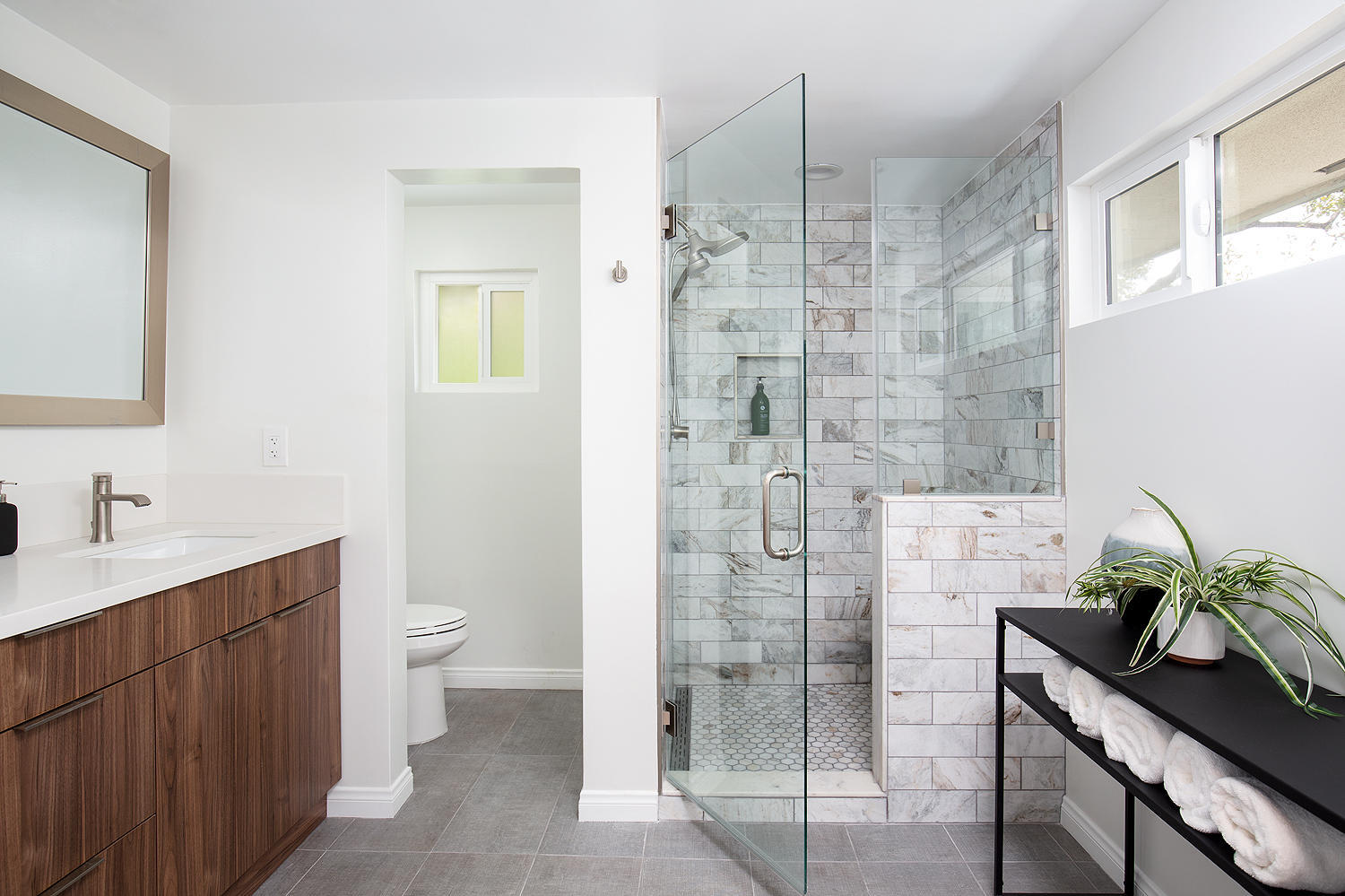 1400 Edgecliff Lane Pasadena, CA 91107 - Photo 27 of 43 a bathroom with a granite countertop sink toilet and shower