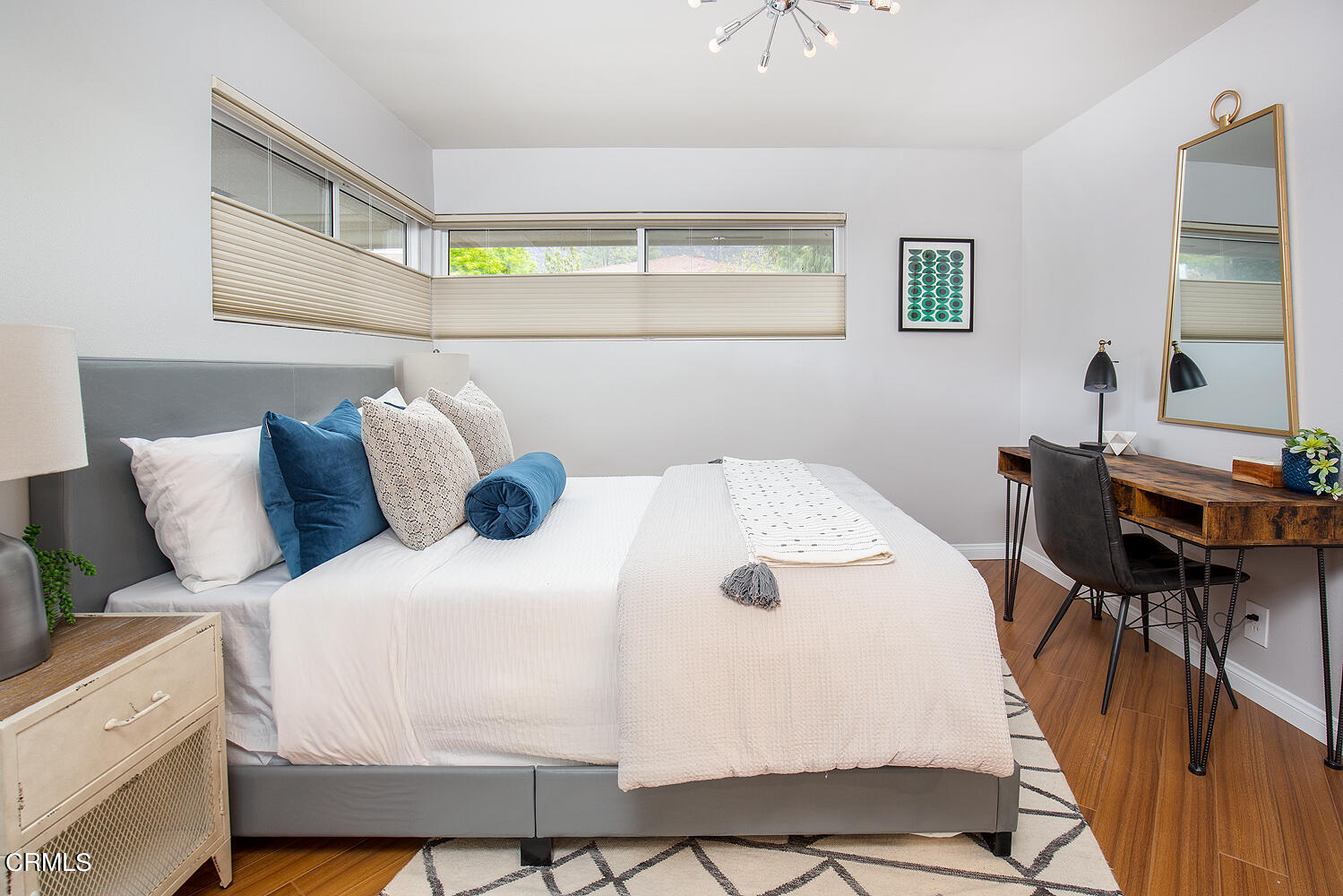 1400 Edgecliff Lane Pasadena, CA 91107 - Photo 32 of 43 a large white bed in a white room