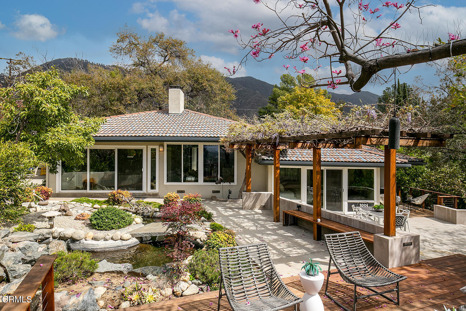 1400 Edgecliff Lane Pasadena, CA 91107 - Photo 33 of 43 a front view of a house with garden