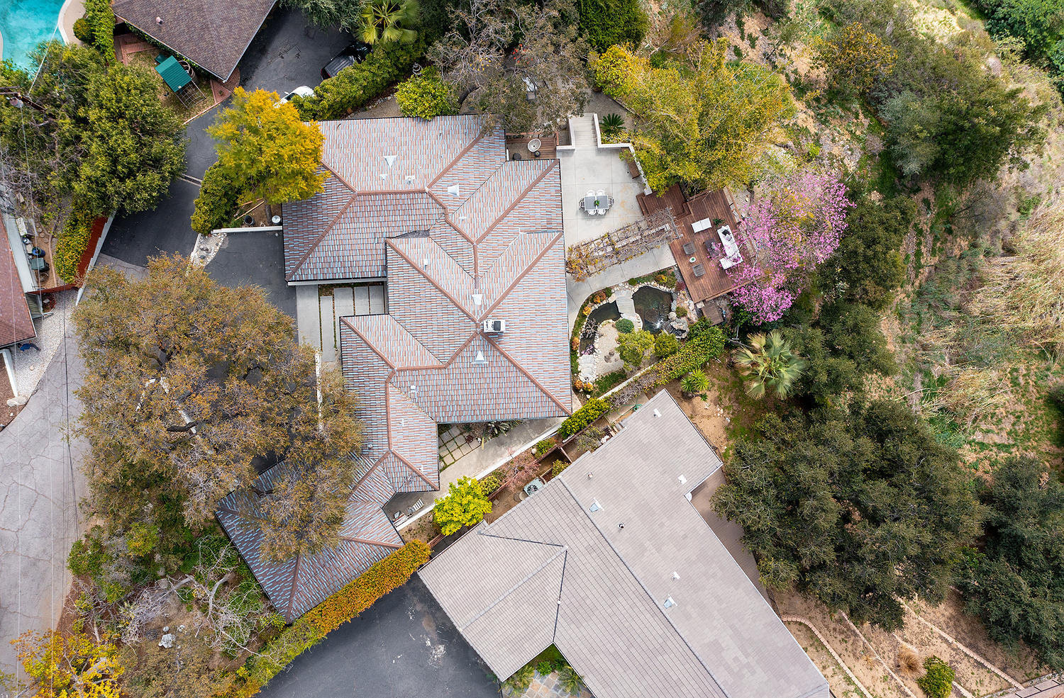 1400 Edgecliff Lane Pasadena, CA 91107 - Photo 5 of 43 an aerial view of a house with a yard and garden