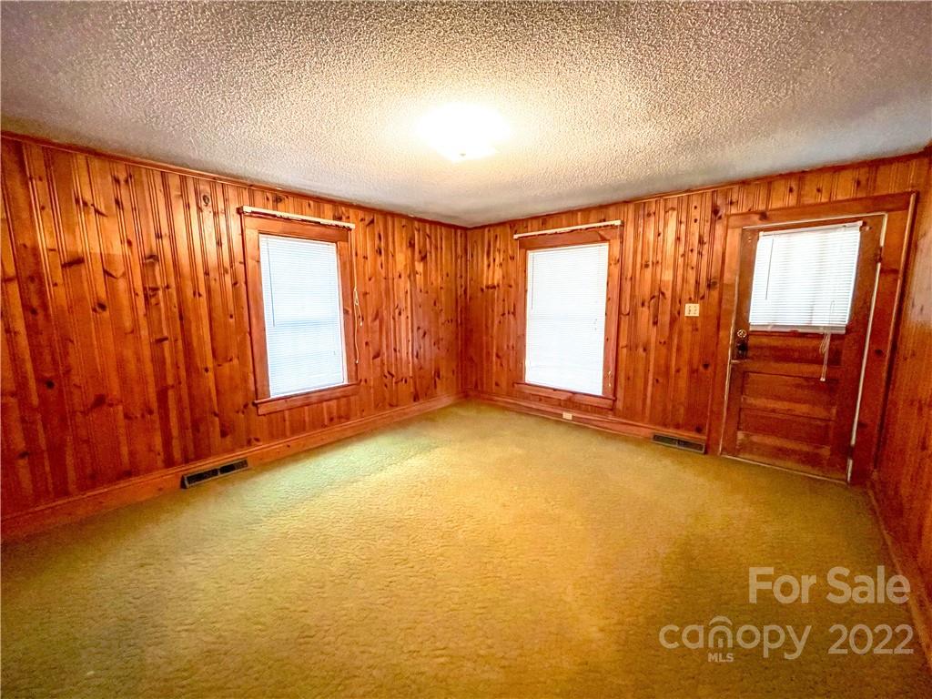 8548 Jc Road Vale, NC 28168 - Photo 7 of 20 an empty room with windows