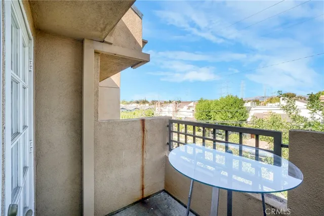a view of a tennis court