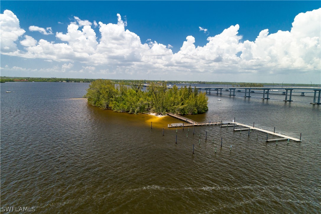 Loftons Fort Myers, FL 33901 - Photo 4 of 11