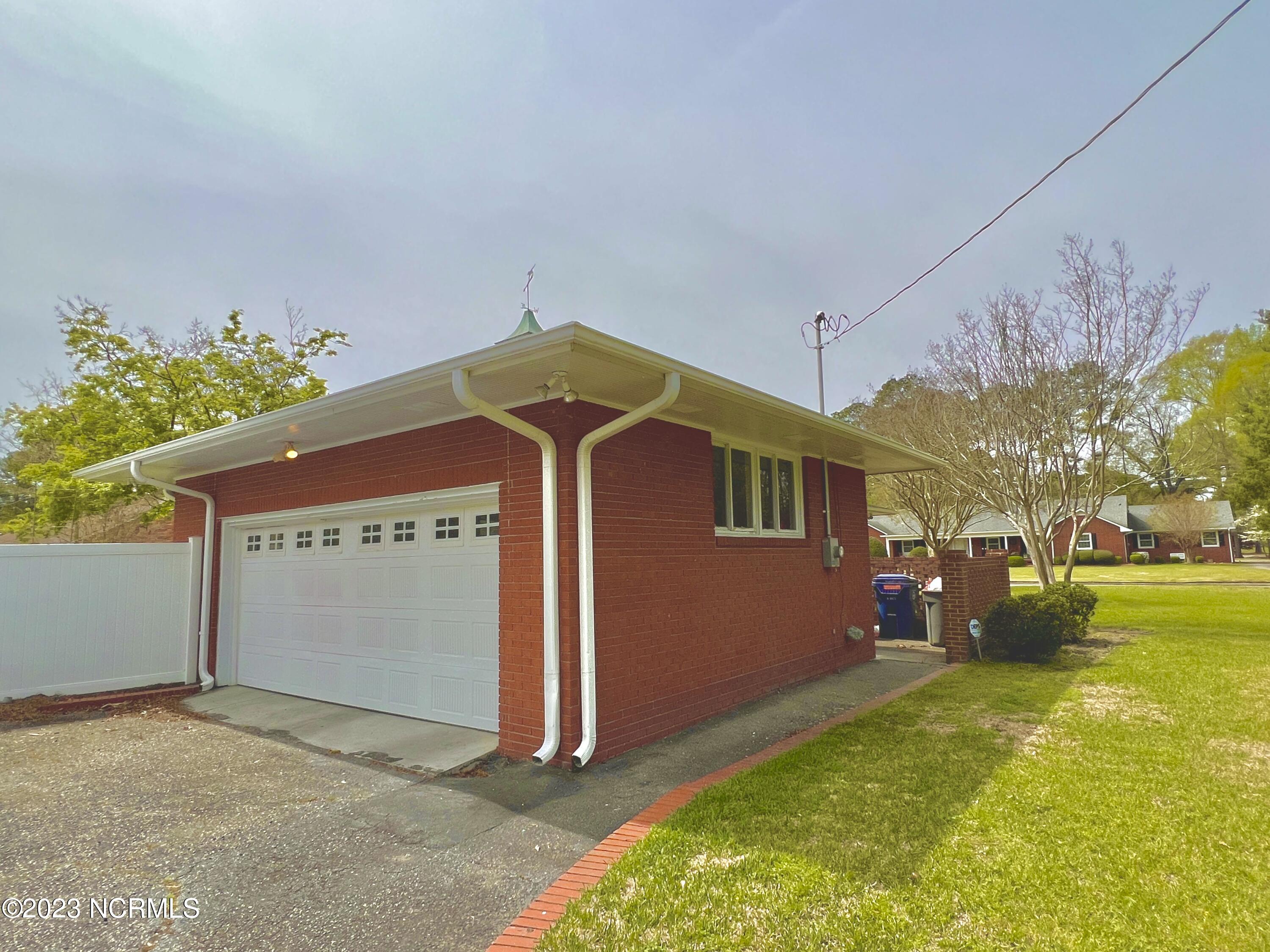 2003 Greenbriar Road Kinston, NC 28501 - Photo 8 of 55 258E9492-9F31-40AE-8B8E-3419CAE1868A