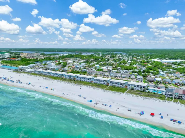 a view of an outdoor space and a yard