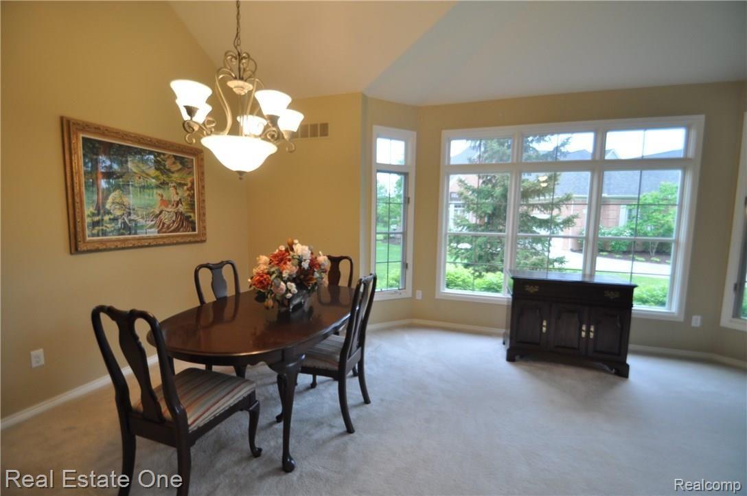 2929 Birnam Court Rochester, MI 48306 - Photo 6 of 38 DSC_3507.JPG