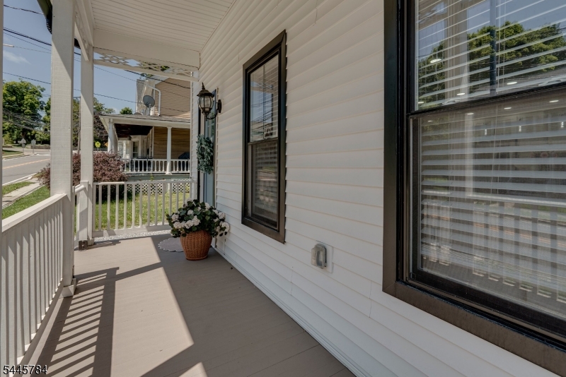75 High Street Newton, NJ 07860 - Photo 4 of 27