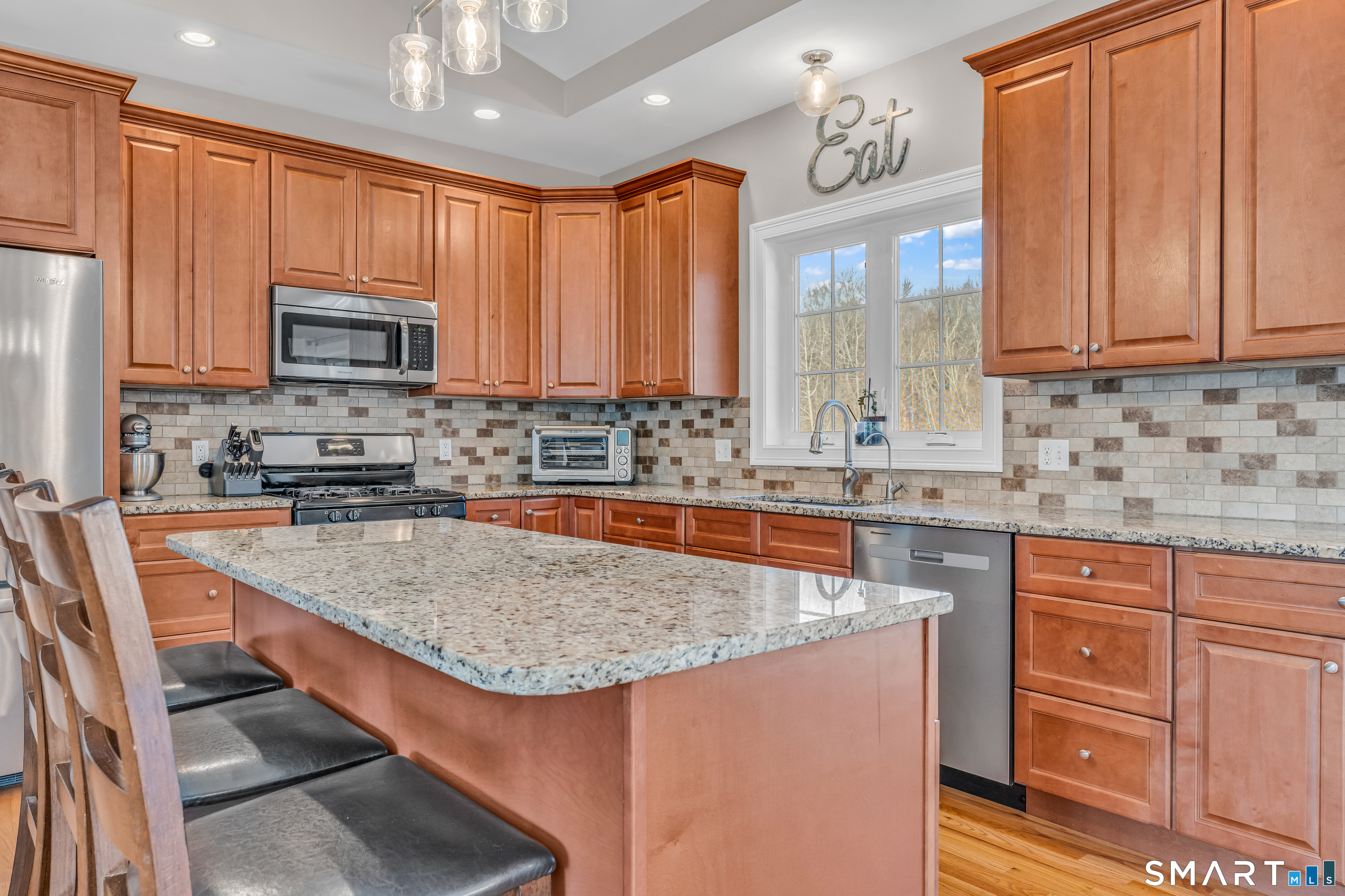 2 Ridge Valley Road Newtown, CT 06482 - Photo 11 of 41