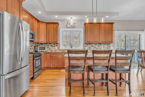 $650,000 | 2 Ridge Valley Road, Newtown, CT 06482