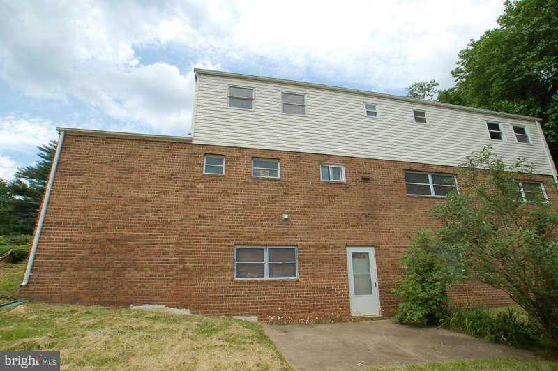 115 Heil Road Silver Spring, MD 20905 - Photo 2 of 30 Exterior (Rear)