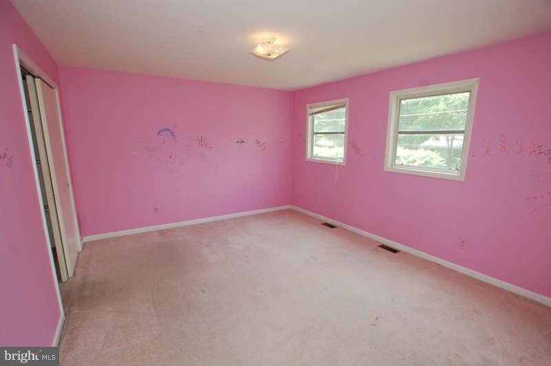 115 Heil Road Silver Spring, MD 20905 - Photo 14 of 30 Bedroom